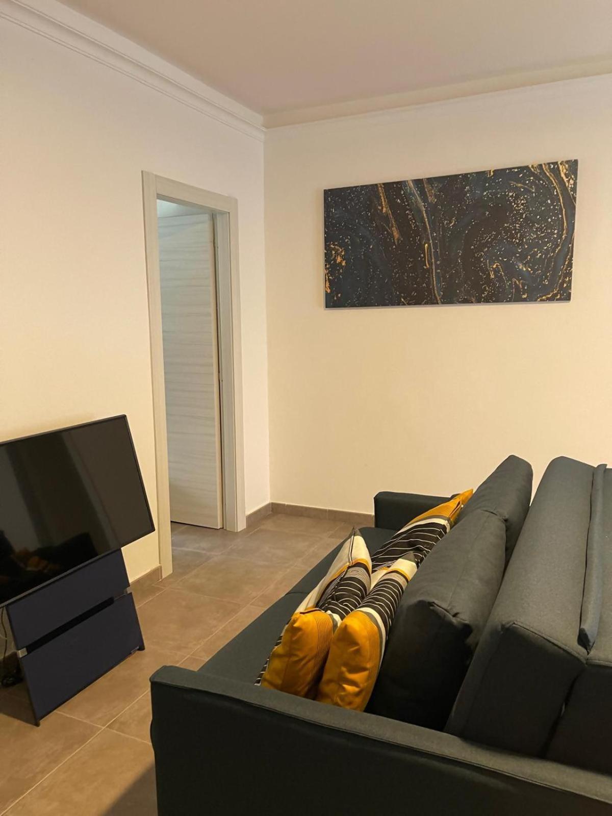 Giovita Room And Suite Centro Sicilia กัลตานิสเซตตา ภายนอก รูปภาพ